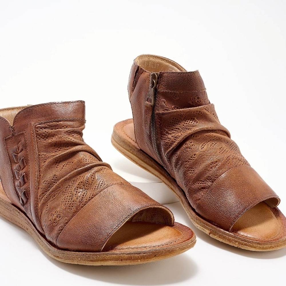 Miz Mooz Women's Tan Leather Mules